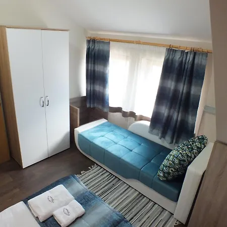 Apartment Duga Milmari